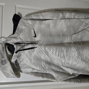 Nike Black and White Ski Jacket with Quilted Texture